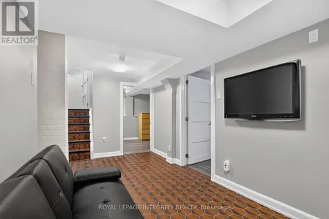 954 Watson Street Ottawa ON K2B 6C2