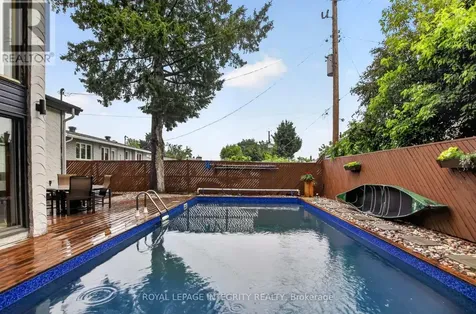 954 Watson Street Ottawa ON K2B 6C2
