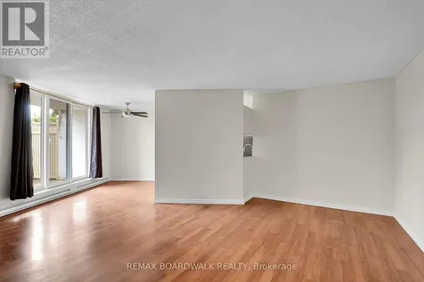 2020 Jasmine Crescent Ottawa ON K1J 8K5