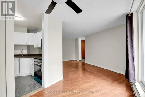 2020 Jasmine Crescent Ottawa ON K1J 8K5