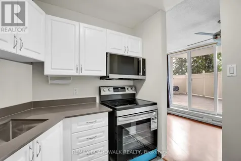 2020 Jasmine Crescent Ottawa ON K1J 8K5