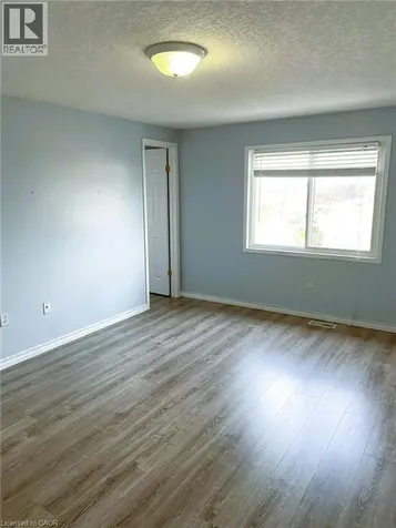 490 Activa Avenue Kitchener ON N2E 4C1