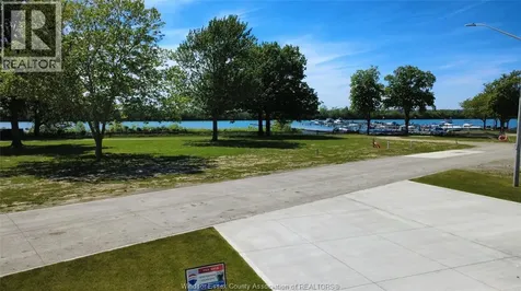 187 Bois Blanc Amherstburg ON N9V 4A6