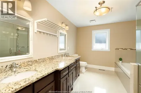 1078 Charlotte Crescent Lakeshore ON N0R 1A0
