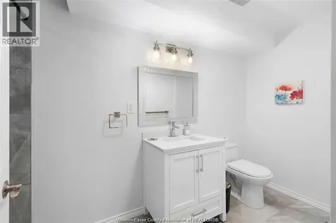 1078 Charlotte Crescent Lakeshore ON N0R 1A0