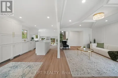 19 Moorcroft Road Ottawa ON K2G 0M6