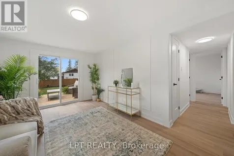 19 Moorcroft Road Ottawa ON K2G 0M6