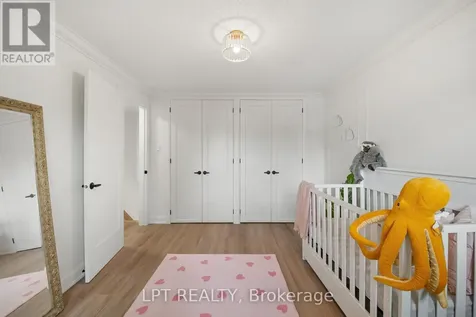 19 Moorcroft Road Ottawa ON K2G 0M6