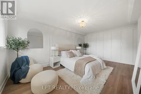 19 Moorcroft Road Ottawa ON K2G 0M6