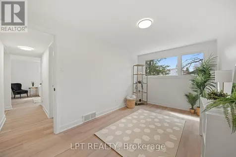 19 Moorcroft Road Ottawa ON K2G 0M6