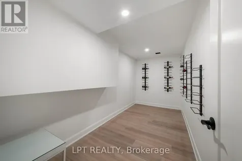 19 Moorcroft Road Ottawa ON K2G 0M6