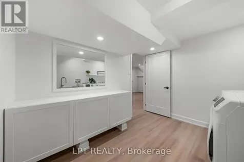 19 Moorcroft Road Ottawa ON K2G 0M6