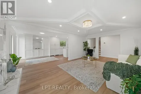 19 Moorcroft Road Ottawa ON K2G 0M6