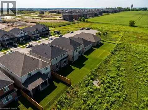 185 Savannah Ridge Drive Paris ON N3L 0L5