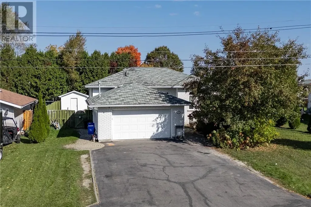 182 Irene Crescent Chelmsford ON P0M 1L0
