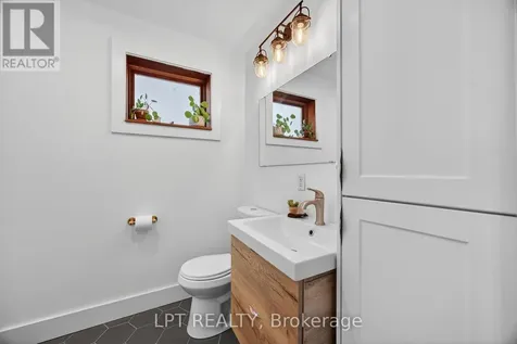 154 Park Road Tiny ON L0L 1P1