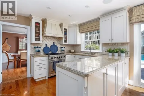 161 Dornie Road Oakville ON L6J 4N7