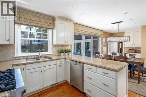 161 Dornie Road Oakville ON L6J 4N7