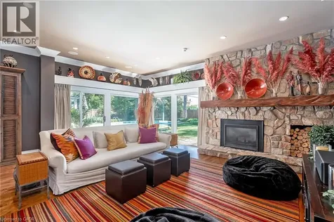 161 Dornie Road Oakville ON L6J 4N7