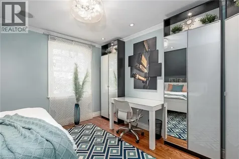 161 Dornie Road Oakville ON L6J 4N7