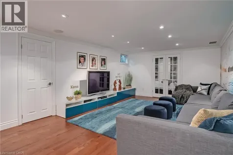 161 Dornie Road Oakville ON L6J 4N7
