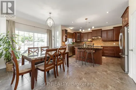 167 Chenoa Way Ottawa ON K2J 0W8
