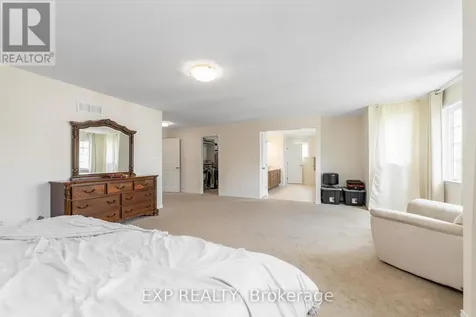 167 Chenoa Way Ottawa ON K2J 0W8
