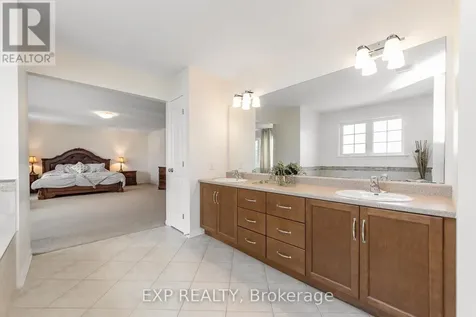 167 Chenoa Way Ottawa ON K2J 0W8