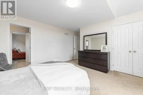 167 Chenoa Way Ottawa ON K2J 0W8