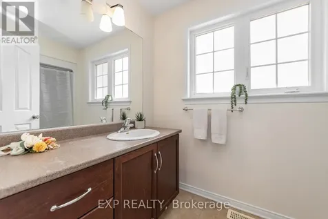 167 Chenoa Way Ottawa ON K2J 0W8