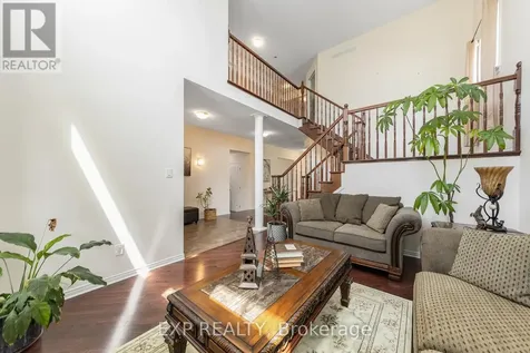 167 Chenoa Way Ottawa ON K2J 0W8