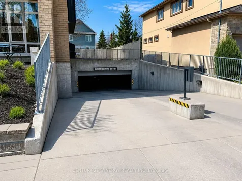 682 Churchill Avenue North Ottawa ON K1Z 5G5