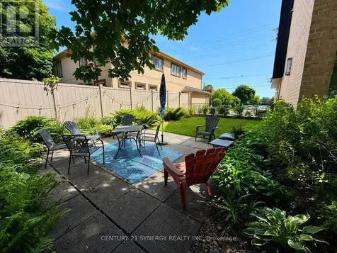 682 Churchill Avenue North Ottawa ON K1Z 5G5