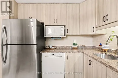 1718 Lamoureux Drive Ottawa ON K1E 2N2