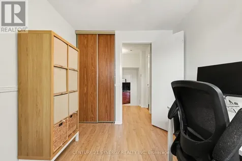 1718 Lamoureux Drive Ottawa ON K1E 2N2
