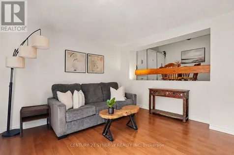 1718 Lamoureux Drive Ottawa ON K1E 2N2