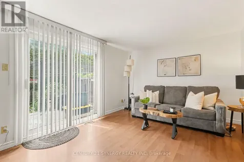 1718 Lamoureux Drive Ottawa ON K1E 2N2