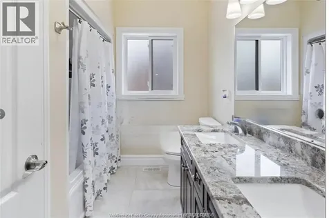 901 Lakewood Crescent Lakeshore ON N0R 1A0