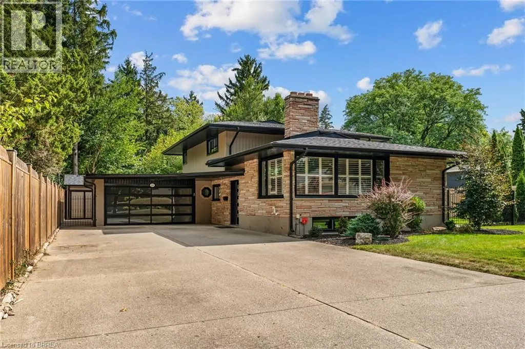10 Stymie Boulevard Brantford ON N3T 5K3