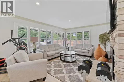 10 Stymie Boulevard Brantford ON N3T 5K3
