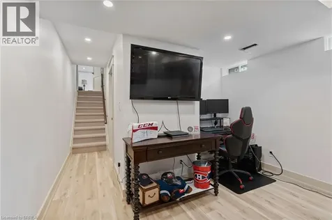 10 Stymie Boulevard Brantford ON N3T 5K3