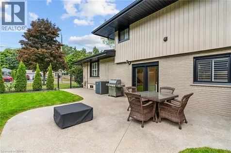 10 Stymie Boulevard Brantford ON N3T 5K3