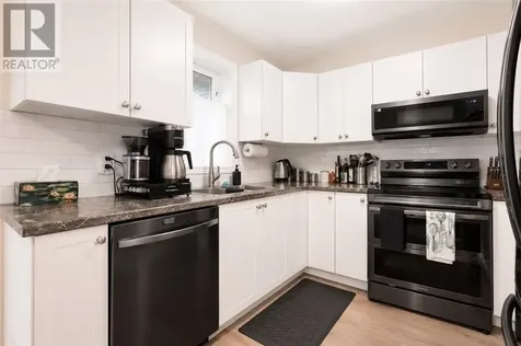 214 Ravina Avenue Garson ON P3L 1A7