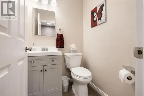 214 Ravina Avenue Garson ON P3L 1A7