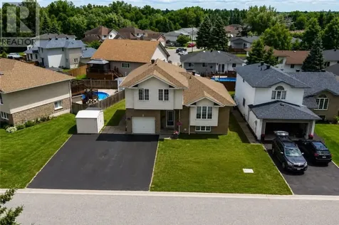 214 Ravina Avenue Garson ON P3L 1A7