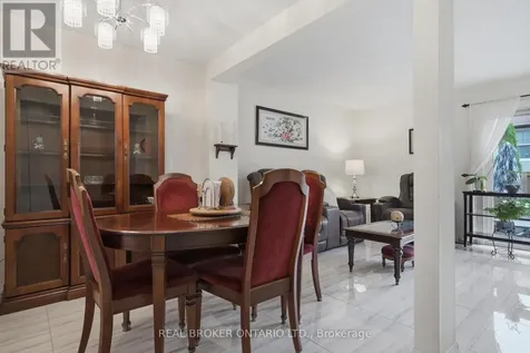 81 Permfield Path Toronto (etobicoke West Mall) ON M9C 4Y5