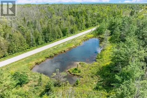 Pt Lt 19 Line 8n Oro-medonte ON L0L 2E0