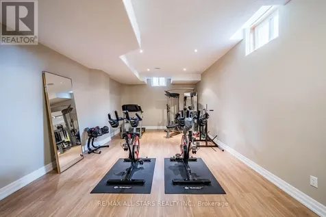 8 Forestgreen Drive Uxbridge ON L9P 0B8