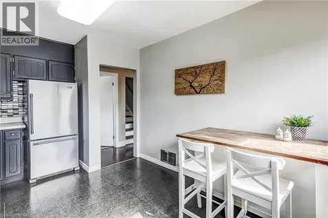 28 Delena Avenue South Hamilton ON L8H 1B6