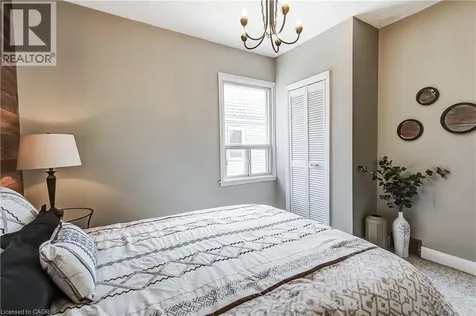 28 Delena Avenue South Hamilton ON L8H 1B6